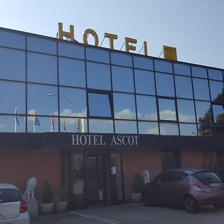 Hotel Ascot Binasco Eksteriør bilde