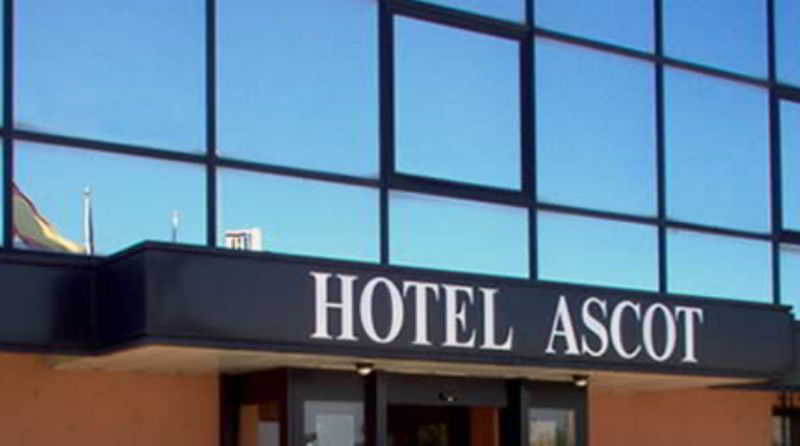 Hotel Ascot Binasco Eksteriør bilde